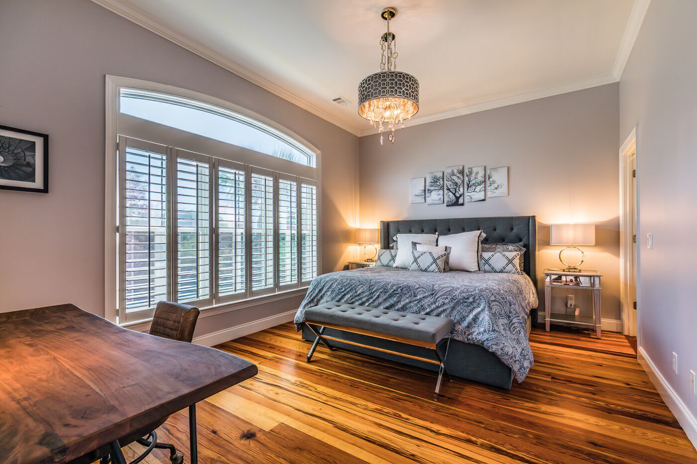 Pristine New Listing! Golf Cart Included in Harbour Key