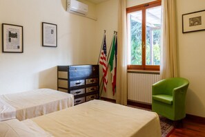4 Schlafzimmer, Bügeleisen/Bügelbrett, WLAN, Bettwäsche
