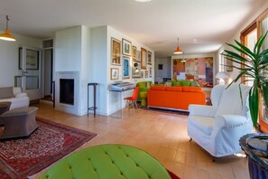 Takka, pöytäjalkapallopöytä