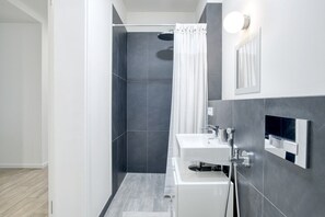 Hair dryer, towels