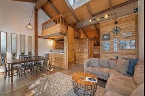 Living area - Tranquil Northstar Townhome w/ Mountain View. (Truckee)