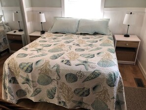 2 bedrooms, iron/ironing board, travel cot, free WiFi