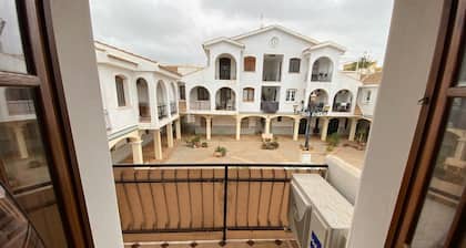 Renovated 2 bedroom 1 bath condo only 300m from La Zenia Beach
