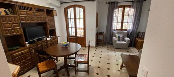 Renovated 2 bedroom 1 bath condo only 300m from La Zenia Beach