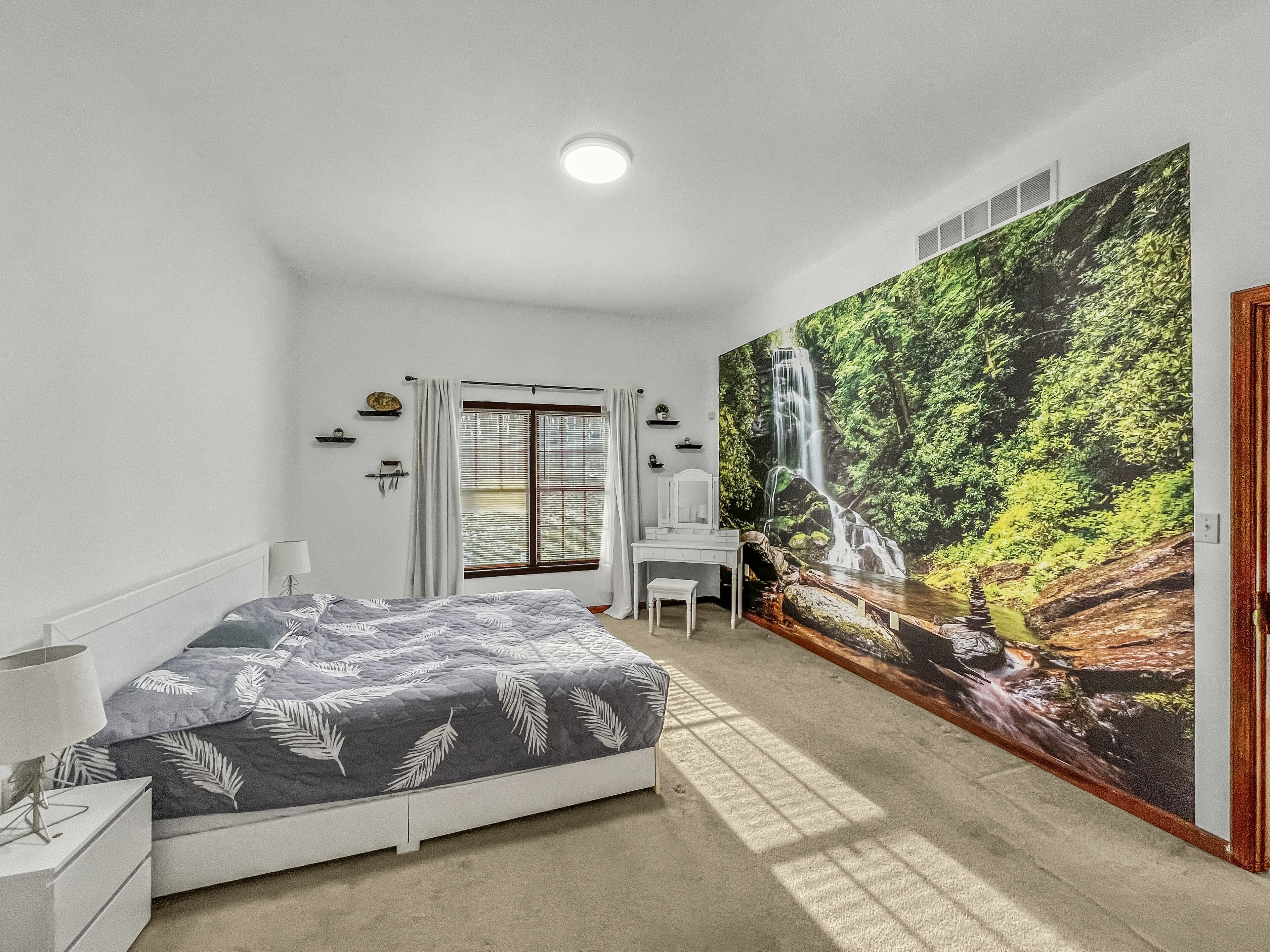 Private Pocono Palace near Kalahari, Mt Airy Casino, Whitewater Rafting & More!