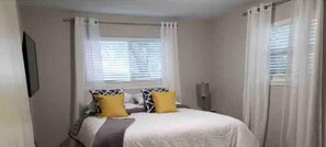 Room - Hurst Texas Home 15 min from DFW (Hurst)