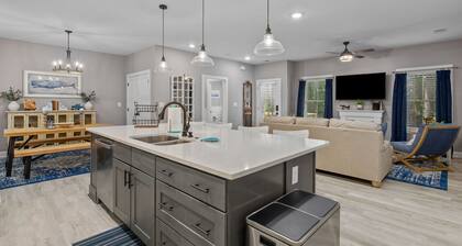 Gorgeous getaway with all the extras included!