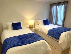 3 bedrooms, iron/ironing board, free WiFi, bed sheets