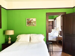 2 makuuhuonetta, vauvan matkasänky, ilmainen Wi-Fi, vuodevaatteet