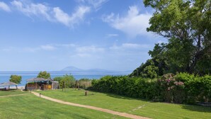 Property grounds - Analipsi Villas Beach Front 7, Kastro Kyllini, Greece (Kastro Kyllini)