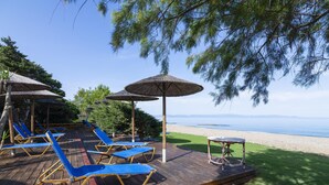 Terrace/patio - Analipsi Villas Beach Front 2, Kastro Kyllini, Greece (Kastro Kyllini)