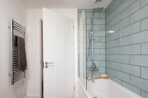 Combined shower/bathtub, hair dryer