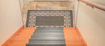 House for rent near Lambeau - Lambeau Lofts UPPR