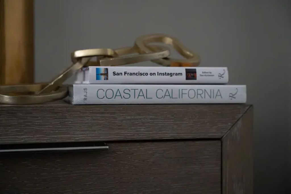 3 makuuhuonetta, silitysrauta/-lauta, ilmainen Wi-Fi, vuodevaatteet