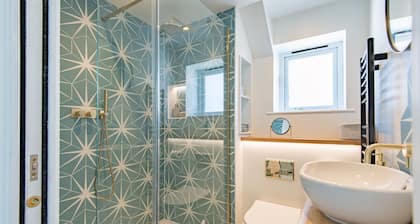 Wheelwrights Cottage - beautiful cottage by Bloom Stays, sleeping 5 guests in 3 bedrooms