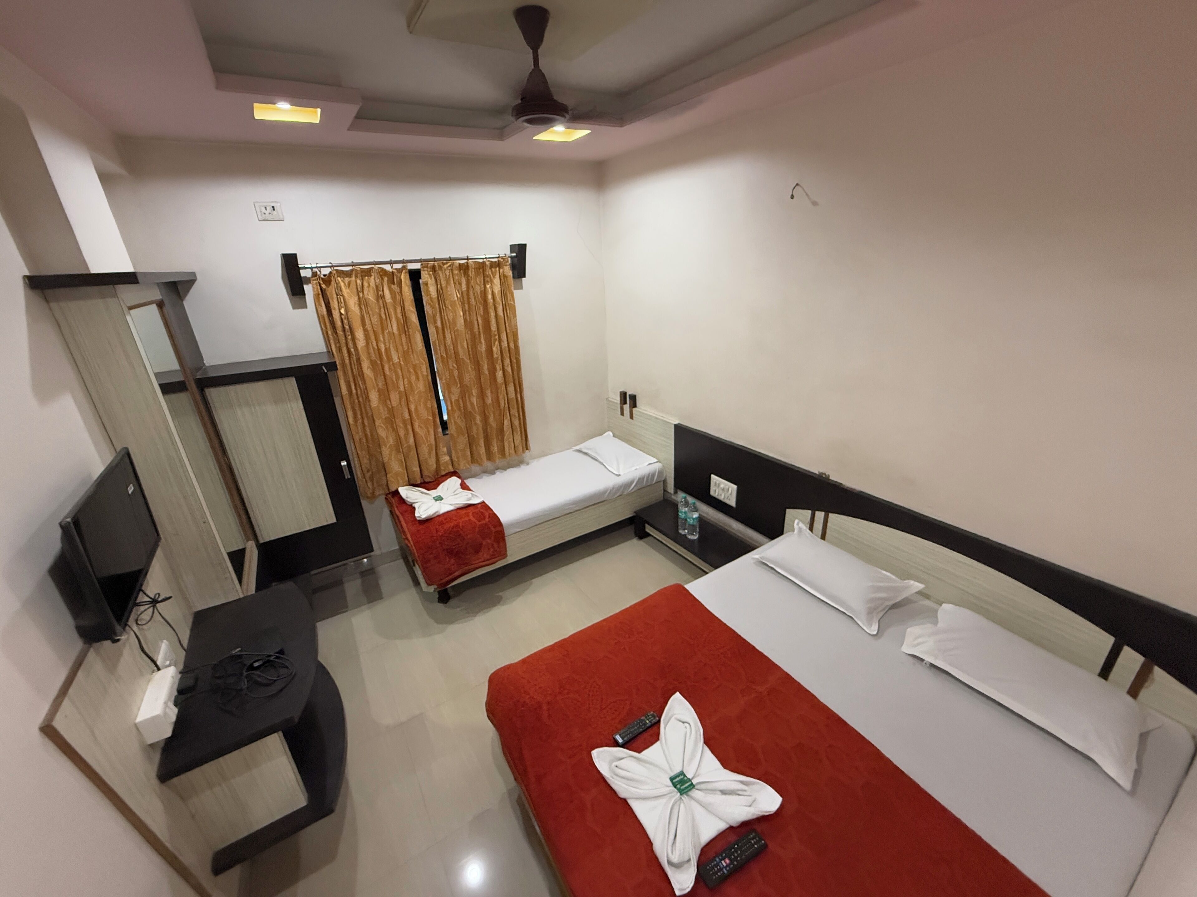 Triple Bed Deluxe Non AC | Desk, soundproofing, free WiFi