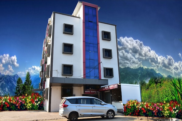 Bagian depan properti