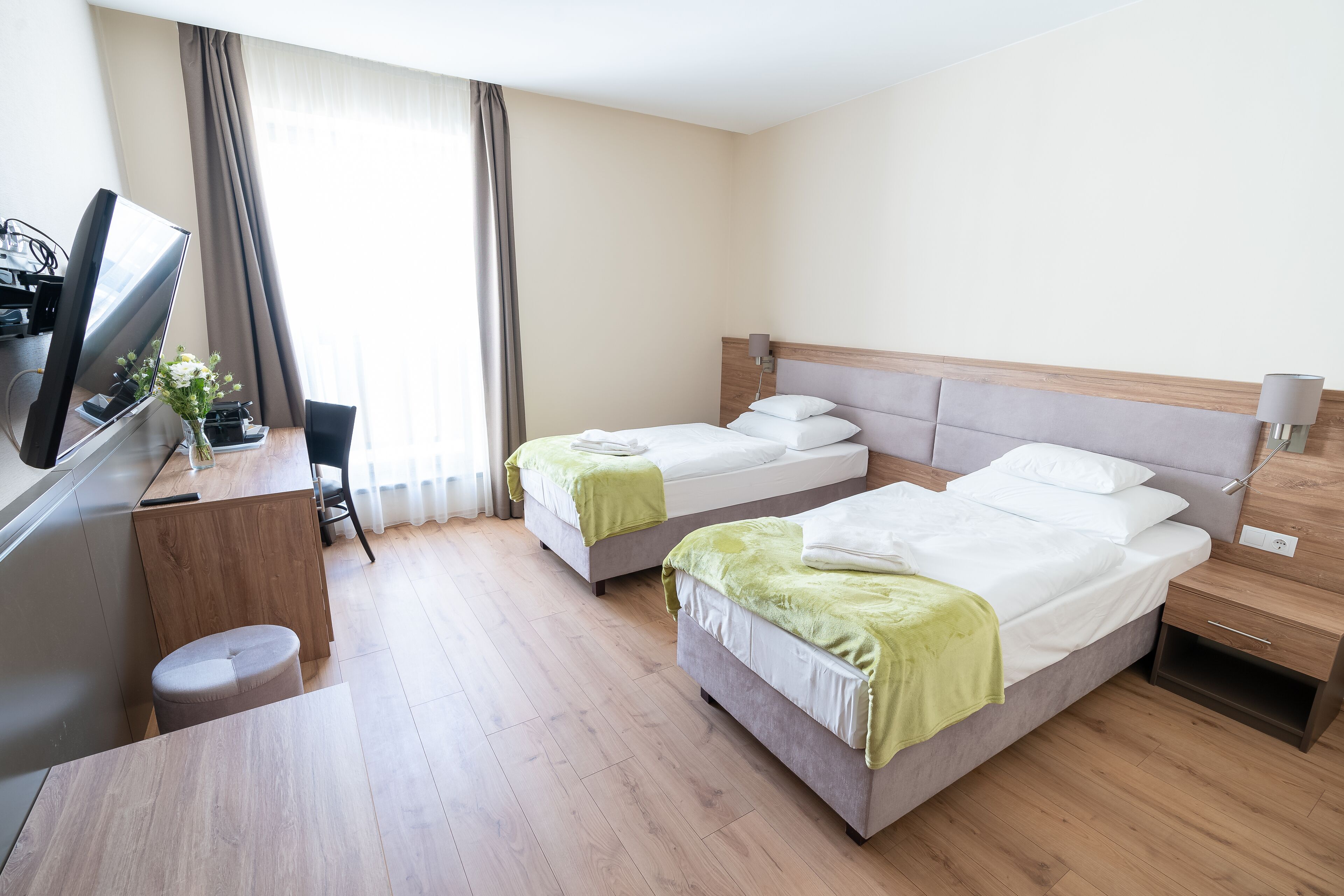 standard double or twin room | 1 bedroom, minibar, in-room safe, desk