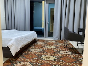 5 habitaciones, escritorio y wifi gratis 