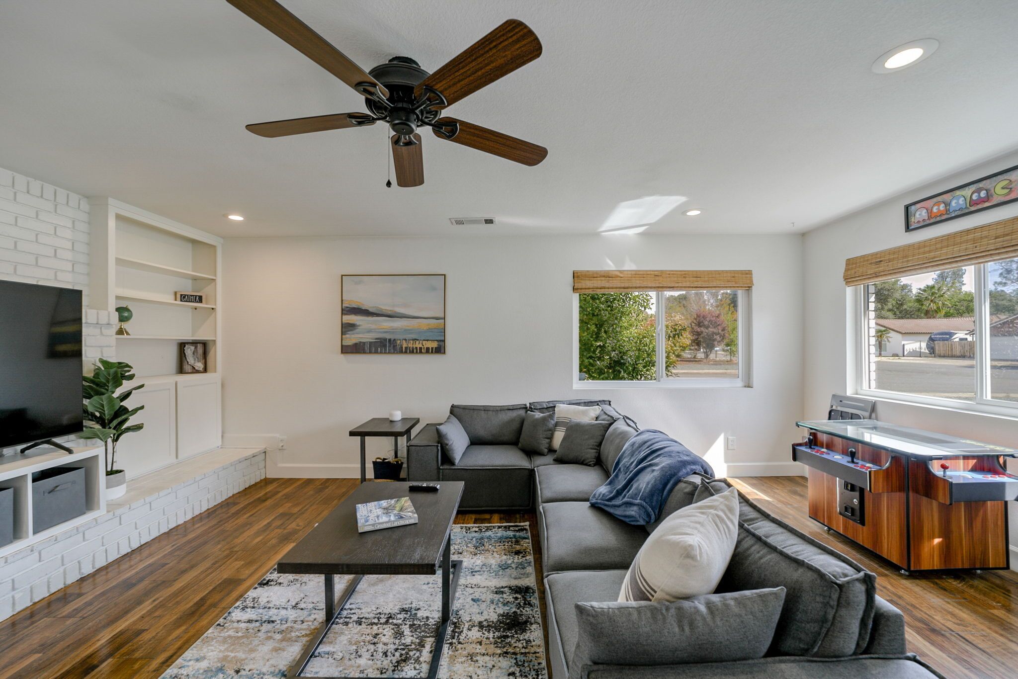 *NEW* 🌄Riverside Retreat🌅 with Pool & Hot Tub