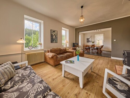 Hillside Lodge & Garden by Interhome