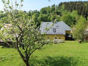 Property grounds - Hillside Lodge & Garden by Interhome (Svoboda na Upou)