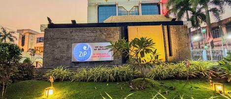 Mặt tiền nơi lưu trú