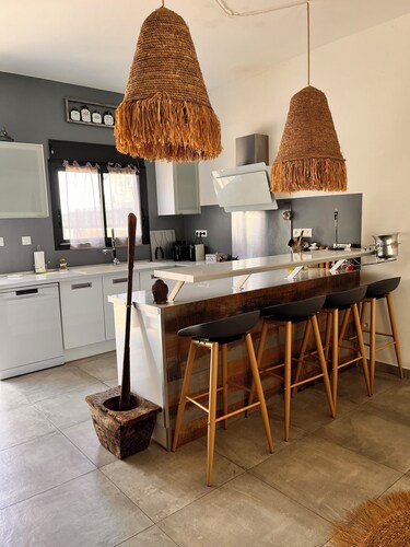 Villa ananas Saint Denis de la Réunion classified 4 stars with heated swimming pool 