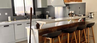 Villa ananas Saint Denis de la Réunion classified 4 stars with heated swimming pool 