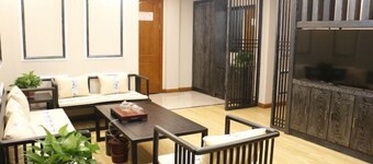 Xinjinjiang Boutique Hotel