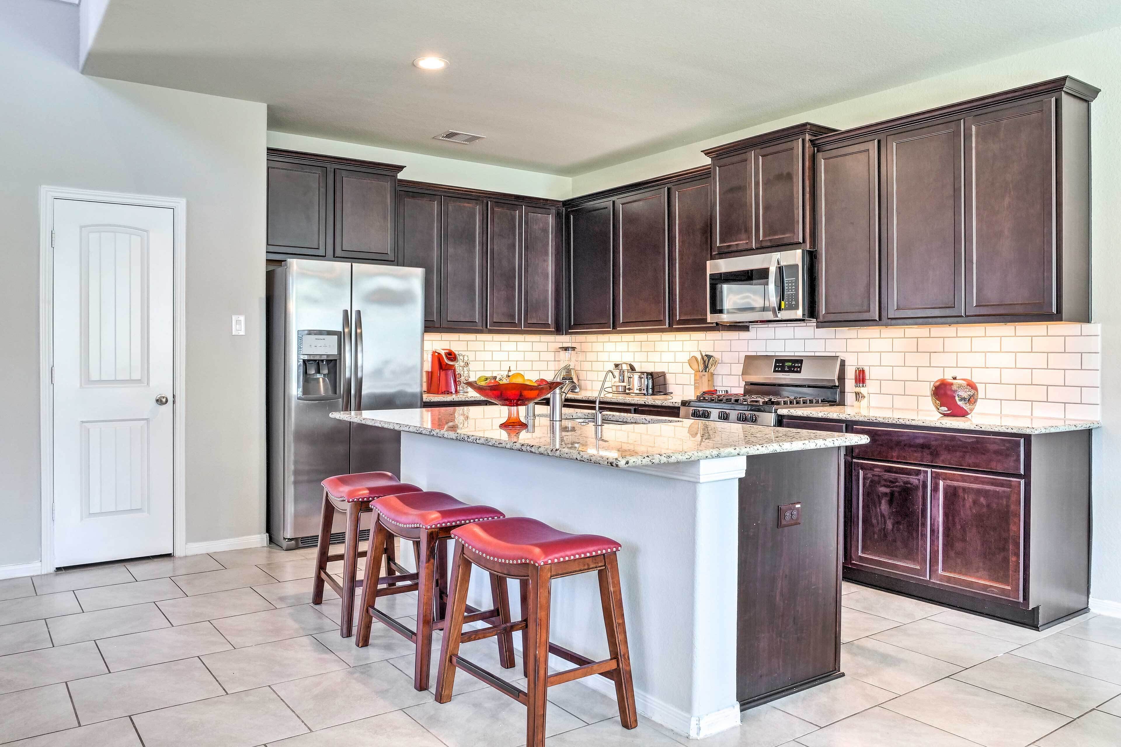 Quiet Rosenberg Home w/ Yard < 4 Mi to Dtwn