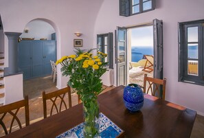 Interior detail - Azure Villa Santorini (Santorini)