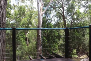Property grounds - Splendid 705 Cooloola Villa @Kingfisher Bay K'gari (Fraser Island)