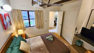 2 slaapkamers, een strijkplank/strijkijzer, wifi, beddengoed