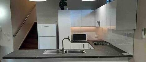 Fridge, microwave, oven, stovetop