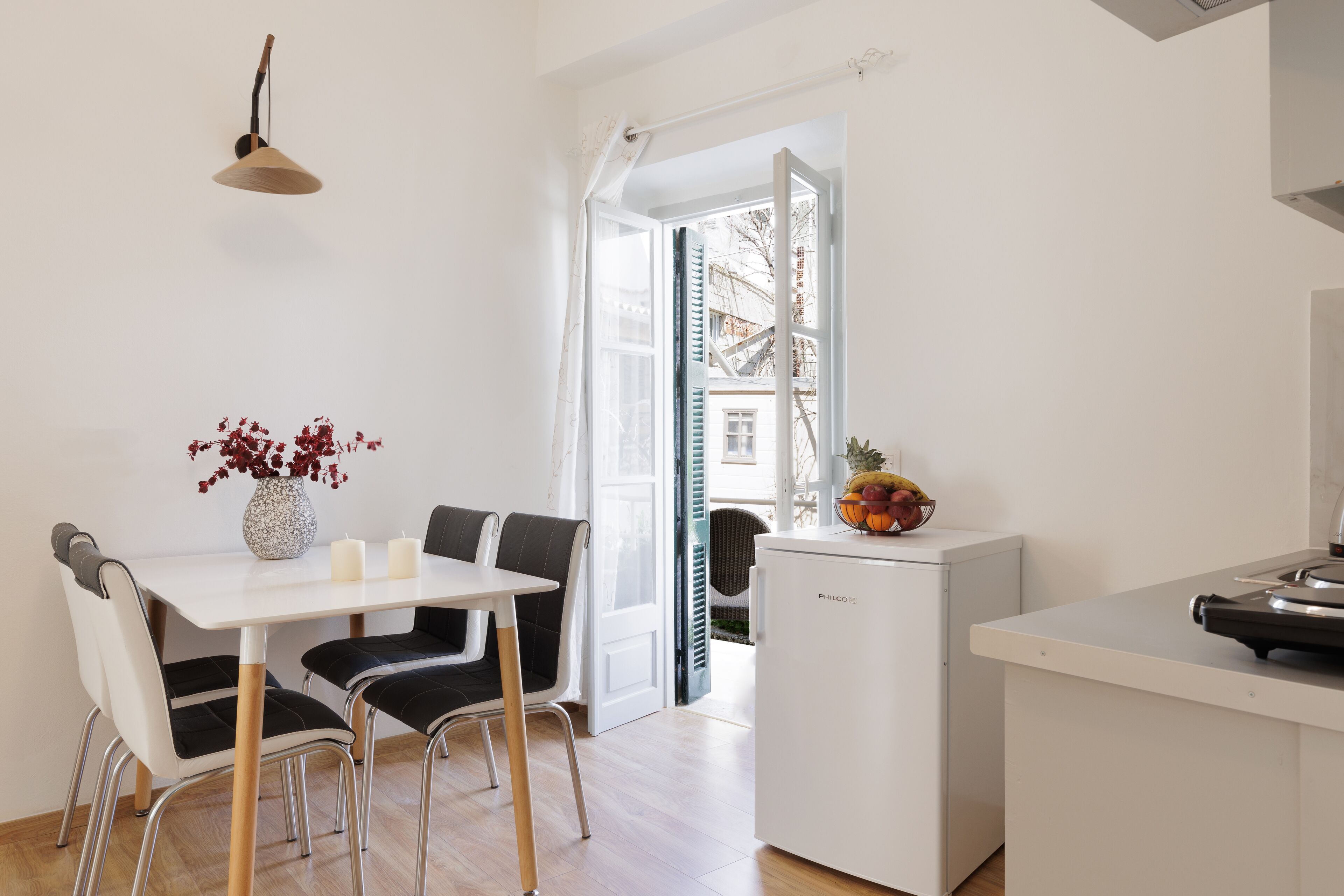 Apartment, 2 Bedrooms | Private kitchen | Fridge, stovetop, electric kettle, toaster