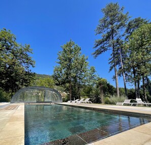 Indoor pool, outdoor pool - Ecolodge**** 2-person gîte in the heart of a 3-hectare park (Saint-Affrique)