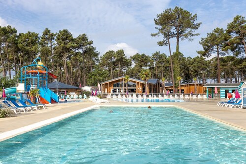 Mobile Home Elisa et Christophe avec piscine partagée terrasse et climatisation