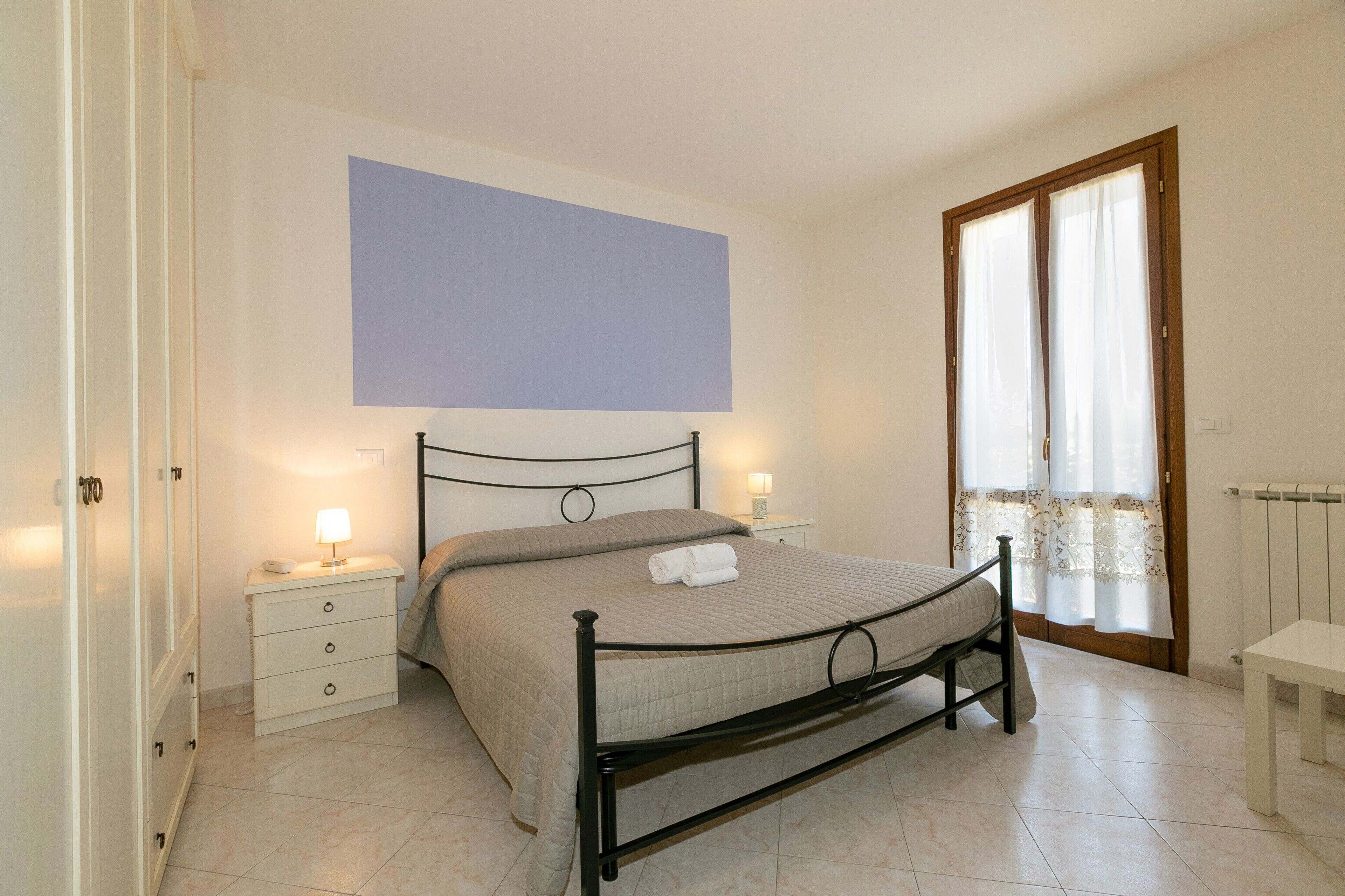 2 habitaciones, wifi gratis y ropa de cama 