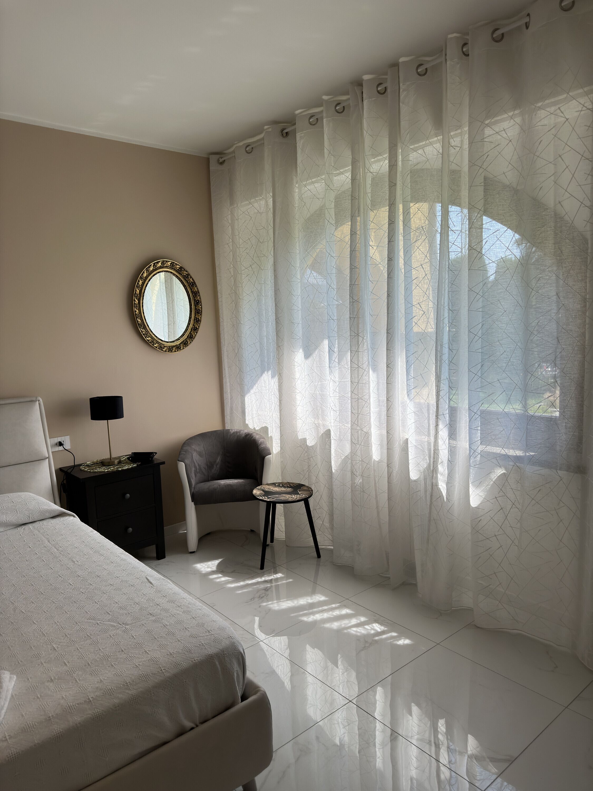 Apartment Golfo di Solcio GIGABIT Close to the Beach with Shared Garden & Wi-Fi