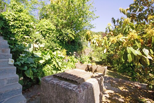 Apartment 'Monolocale Fattorialmare Viola' with Sea View, Shared Terrace & Wi-Fi