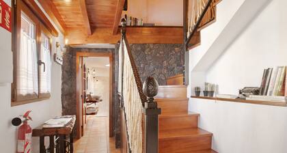 Maison de vacances Casa TĂa Eulalia avec vue sur mer, solarium et Wi-Fi.