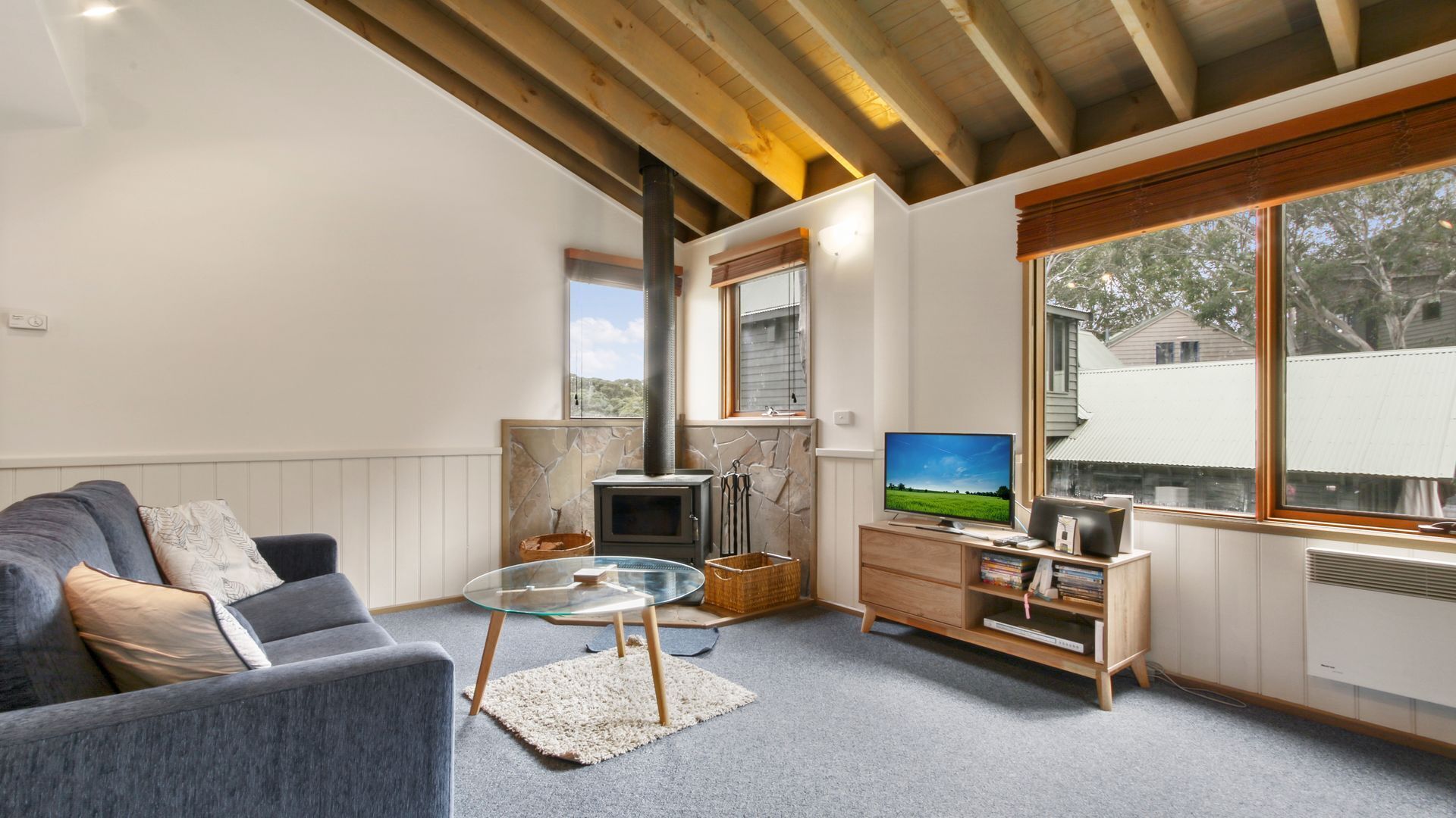 Brumby - Cosy apartment ideal for groups and families