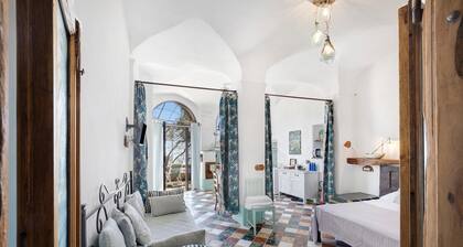 Appartement 'Lavande' avec vue mer, jardin et Wi-Fi