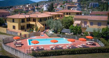 Apartamento 'Bilocale Ansonica' con balcón, piscina compartida y Wi-Fi