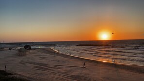 On the beach, sun-loungers - Amazing LOFT with SEAVIEW | 18 Stairs ToThe Beach (Herzlia)