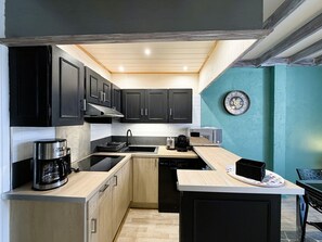 Fridge, microwave, stovetop, dishwasher - Cozy 1BR Apartment in Mont-Dore Center, Near Thermes & Amenities, Sleeps 4 (Mont-Dore)