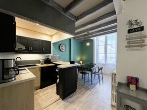 Fridge, microwave, stovetop, dishwasher - Cozy 1BR Apartment in Mont-Dore Center, Near Thermes & Amenities, Sleeps 4 (Mont-Dore)
