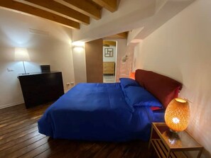 1 camera, Wi-Fi gratuito