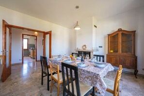 Appartement Standard, plusieurs chambres, 2 salles de bains (Residenza Il Parco Family Retreat) | Restauration